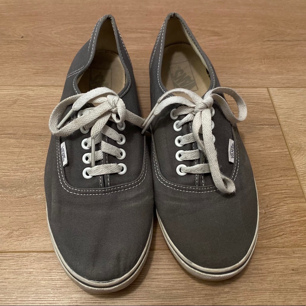 Gray lace up vans size 9 women or 7.5 men’s tennis